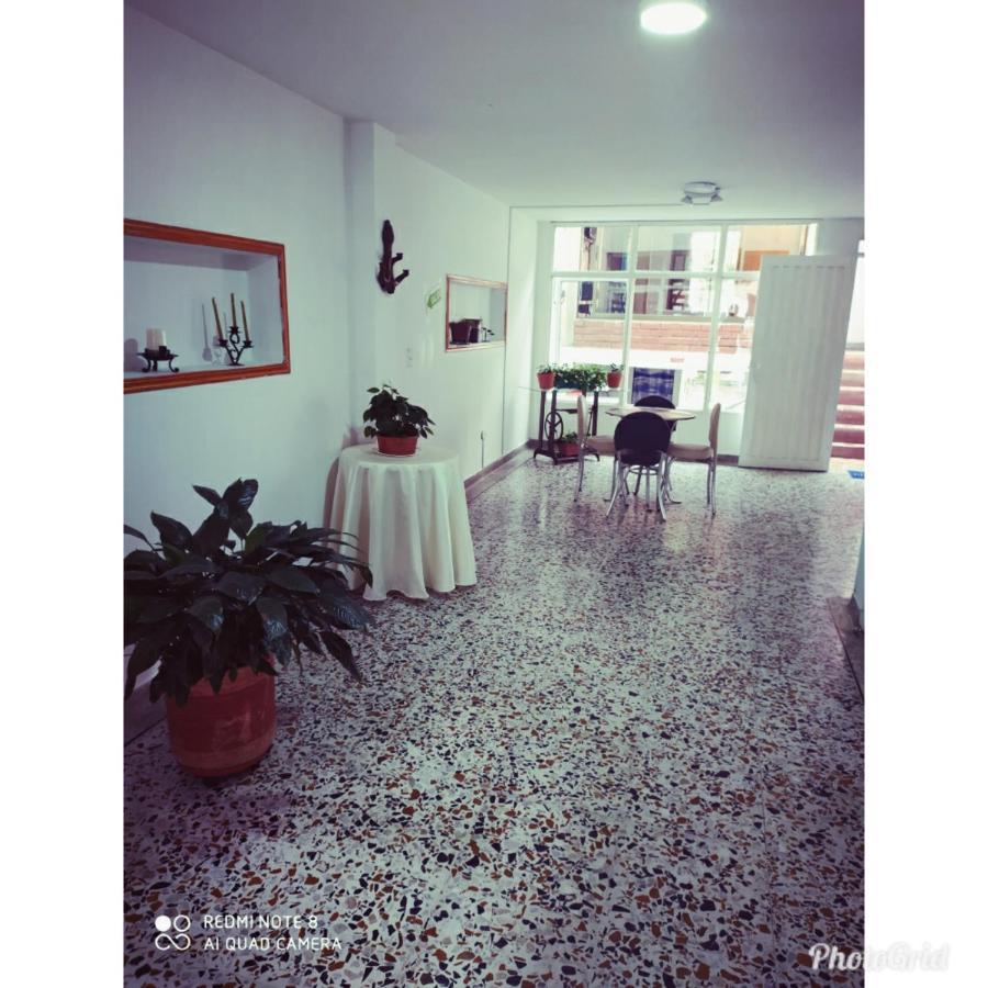 פריירה Hotel Cumanday מראה חיצוני תמונה