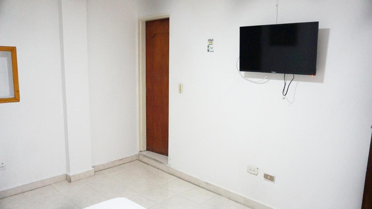 פריירה Hotel Cumanday מראה חיצוני תמונה
